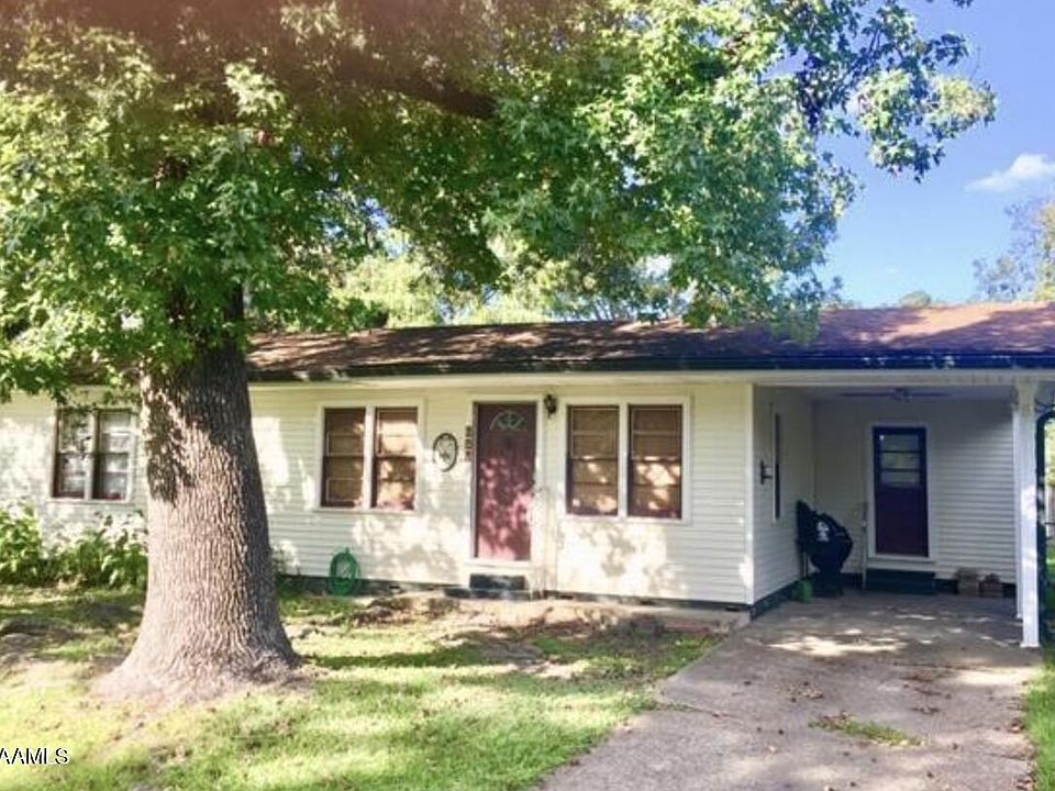 1st image of 208 Belle Dame Dr