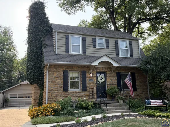 1425 SW Collins Ave, Topeka, KS 66604