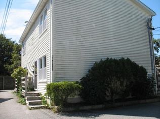 27 Weaver Ave #B, Newport, RI 02840