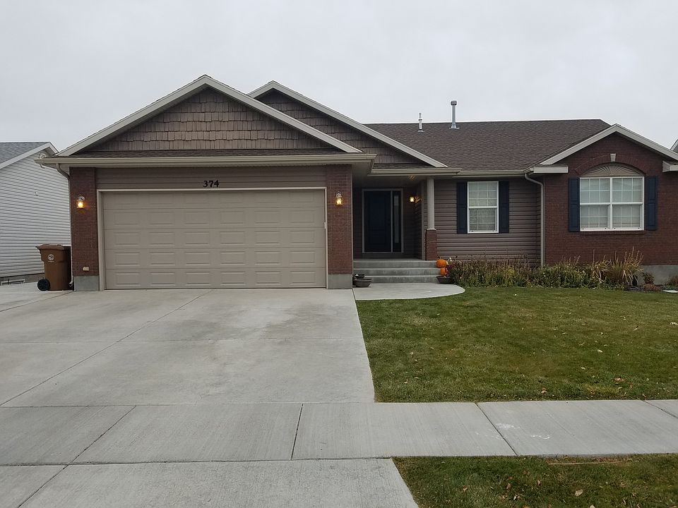 374 Roanoke Dr.