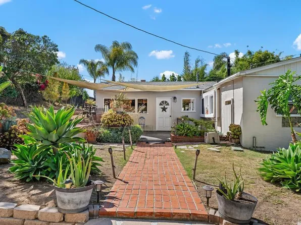 1098 Vale View Dr, Vista, CA 92081