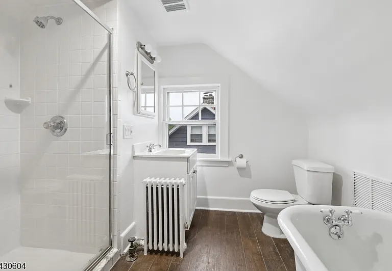 190 Fernwood Ave — Photo 15