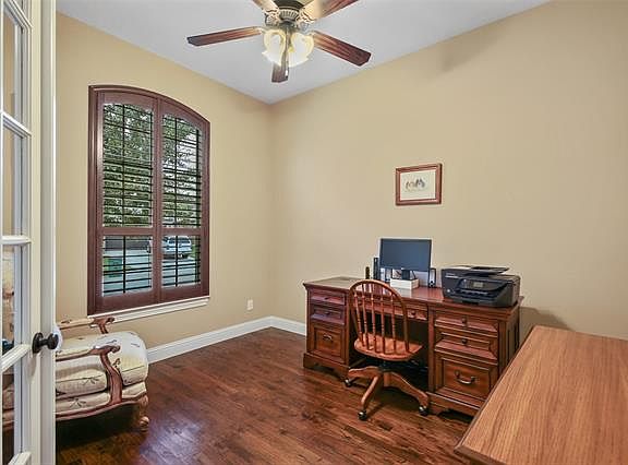3rd image of 2820 Piersall Dr