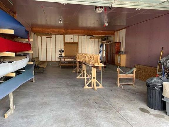 2nd image of 9905B Mississippi St