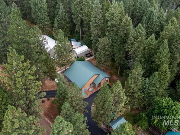 14 Spur Dr, Garden Valley, ID 83622