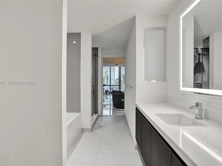 851 NE 1st Ave #202 — Photo 32