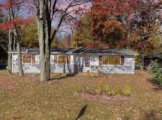 4914 Wixom Dr, Beaverton, MI 48612