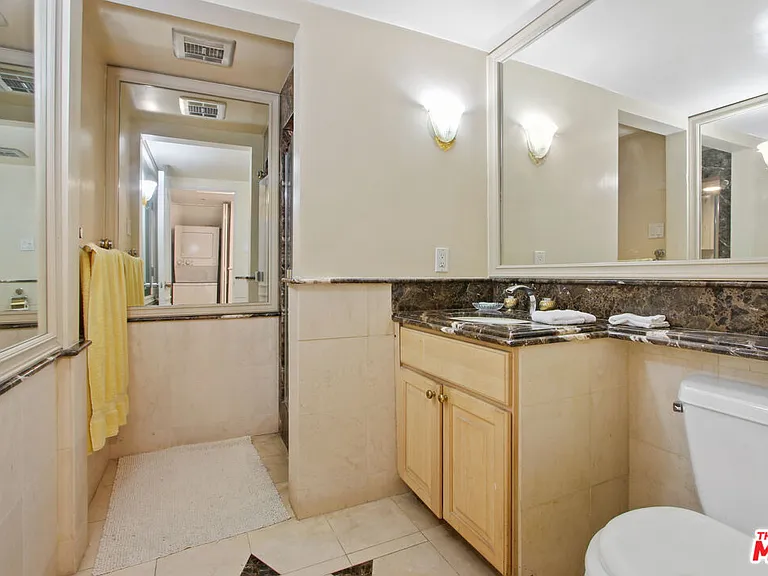 9303 Burton Way #A — Photo 20