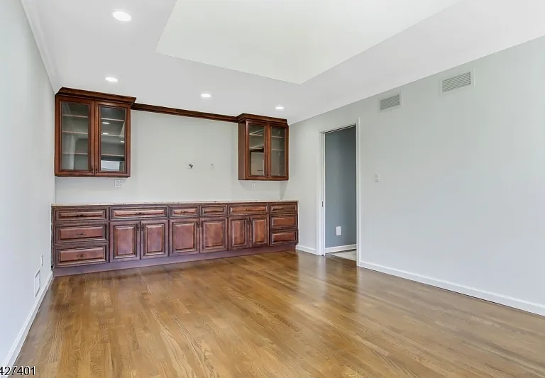 1008 Mary Allen Ln — Photo 11