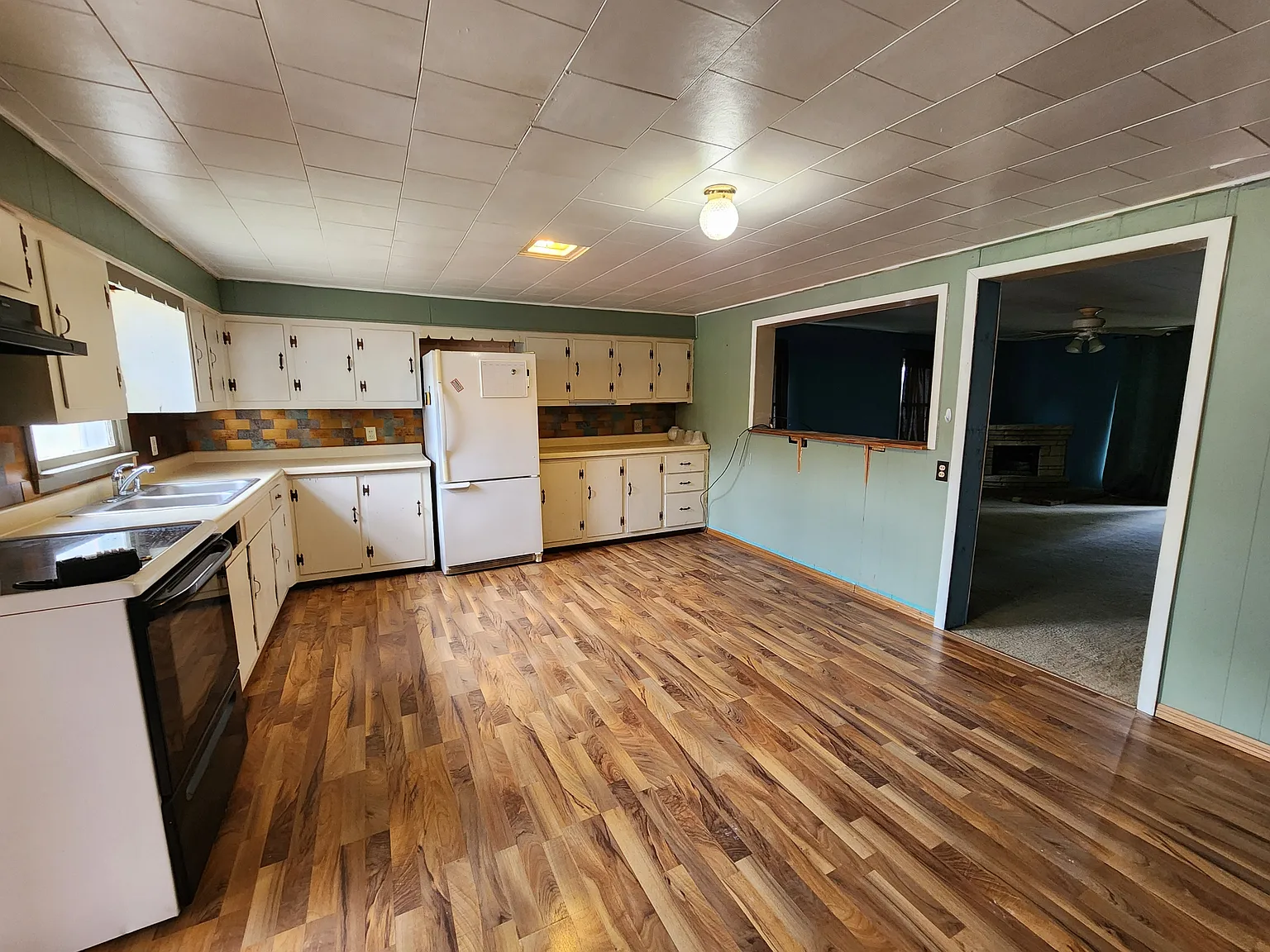 816 5th Avenue Northeast - 1 — Photo 3