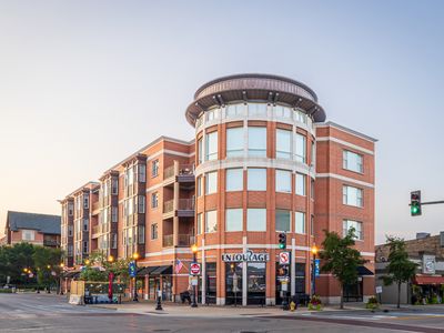 945 Burlington Ave UNIT 203, Downers Grove, IL, 60515