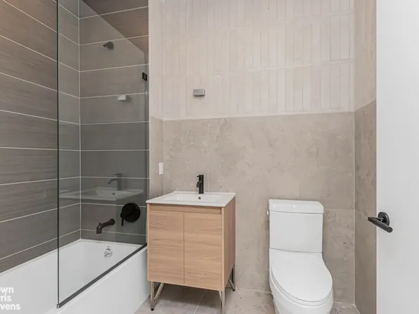 205 Cabrini Boulevard image 16 of 23