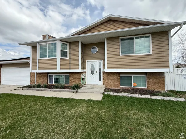 4717 S Spicewood Cir W, Salt Lake City, UT 84129