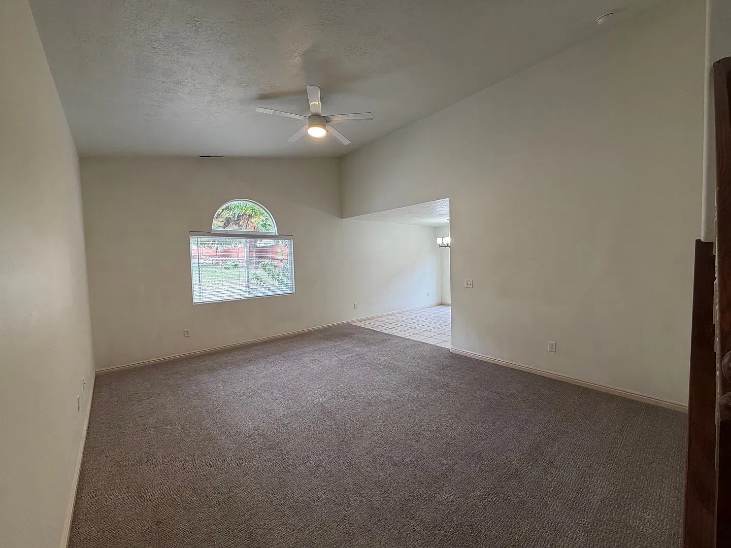 2671 E 700 N — Photo 2