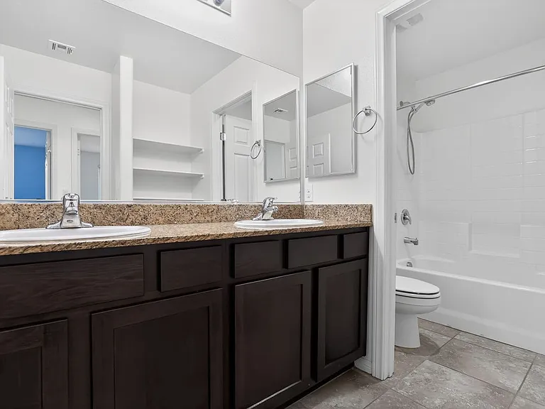 5841 Delaney Falls St — Photo 6