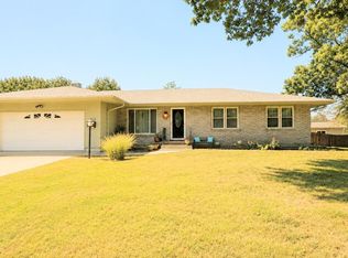 1717 Belmont Ct, Emporia, KS 66801