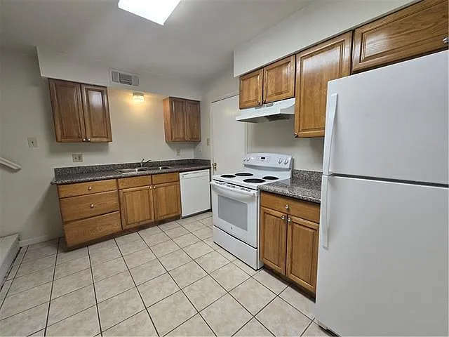 205 Belle Terre Blvd #B — Photo 7