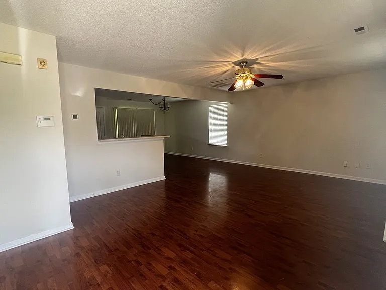176 English Hills Dr — Photo 6
