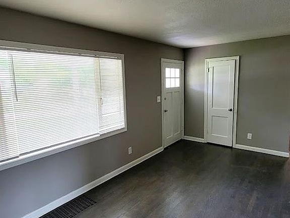 3rd image of 2501 NE 53rd St