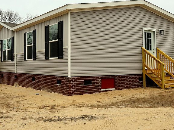 4th image of 1240 Bloomery Rd