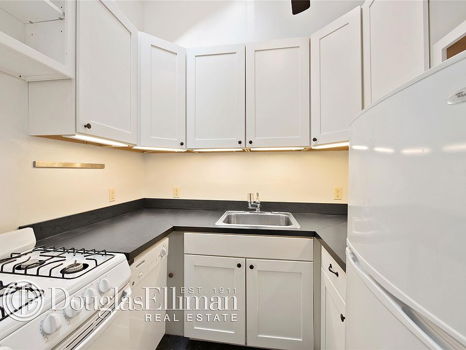 1st image of 120 Charles St APT 3W