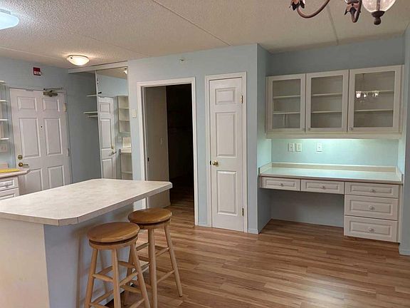 4th image of 4514 E 54th Ave #209