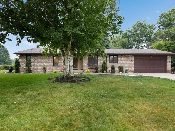 51270 Tee Ct, South Bend, IN 46628