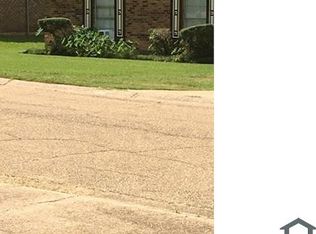 3407 Dundee Ln, Jackson, MS 39212