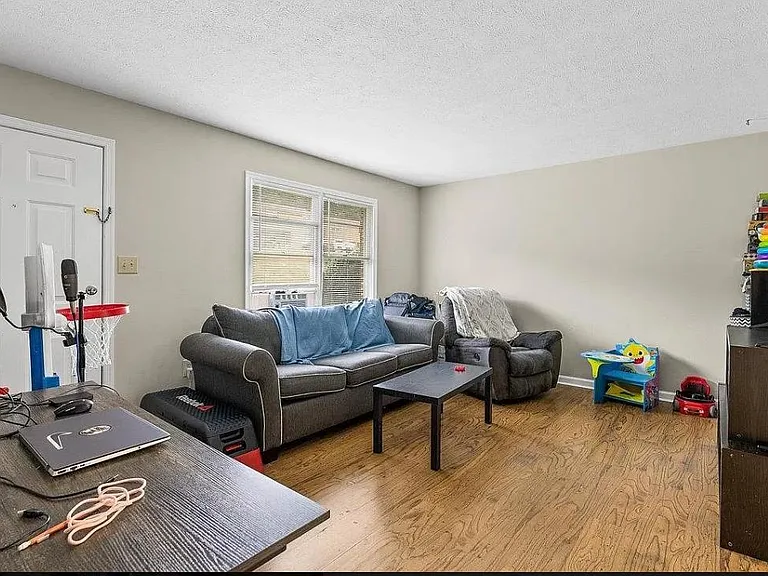 111 Miller St #A — Photo 4