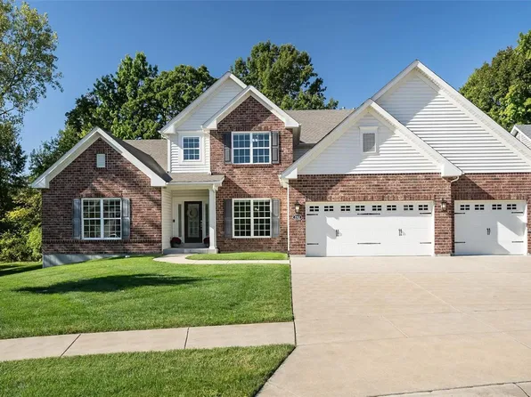 2712 Brook Hill Lane St, Charles, MO 63303