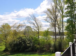 2647 Peach Grove Rd, Louisa, VA 23093