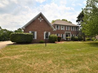 1351 Woodpond Rdbt, Carmel, IN 46033