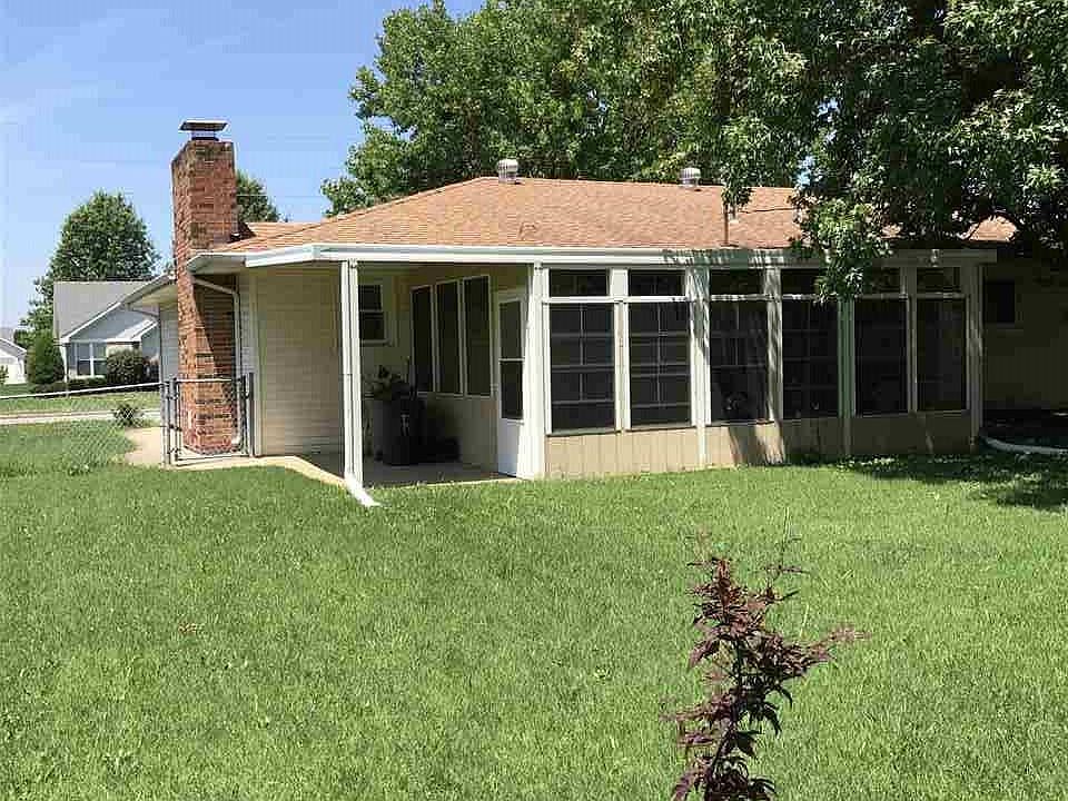 2nd image of 2803 Clarendon Rd