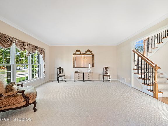 5th image of 27104 Thornwood Blvd