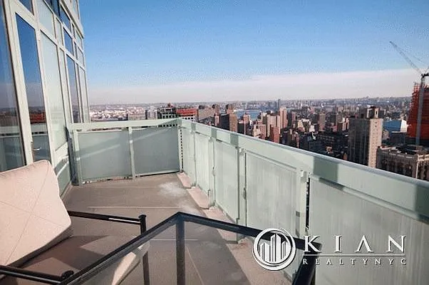 Rented by Kian Realty | media 9