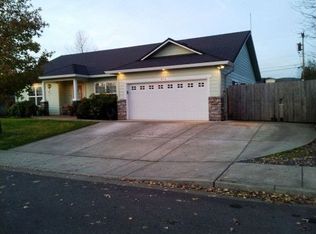 972 Fuchsia St, Springfield, OR 97477