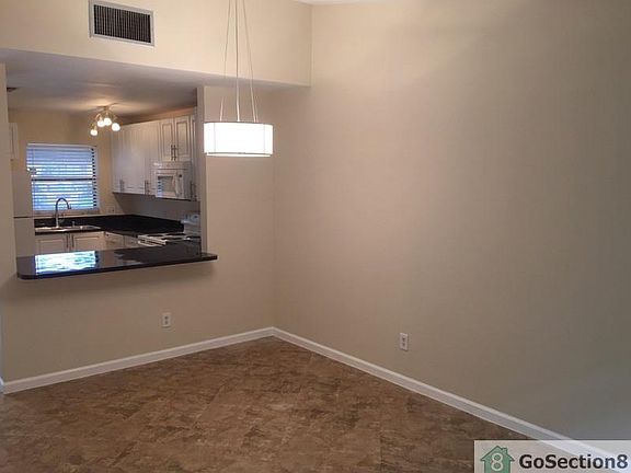 5th image of 503 Glenwood Dr