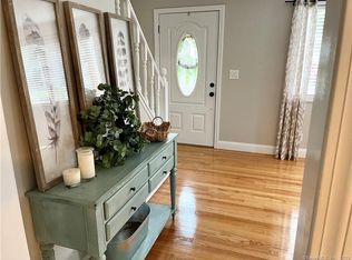 24 Montano Rd, Enfield, CT 06082