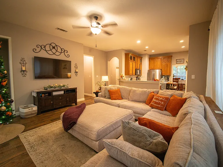 1580 Bonham Pkwy — Photo 14