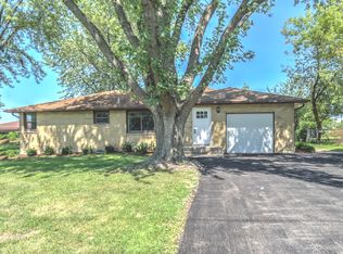 33W094 Old Stearns Rd, Elgin, IL 60120