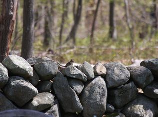 7 Florence Dr, Groton, CT 06355