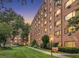 5358 N Cumberland Ave APT 421, Chicago, IL 60656