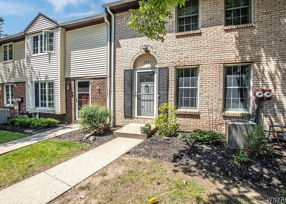 1st image of 208 Stepping Stone Ln