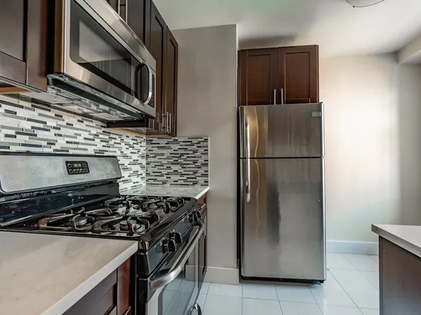 104-60 Queens Boulevard image 2 of 26