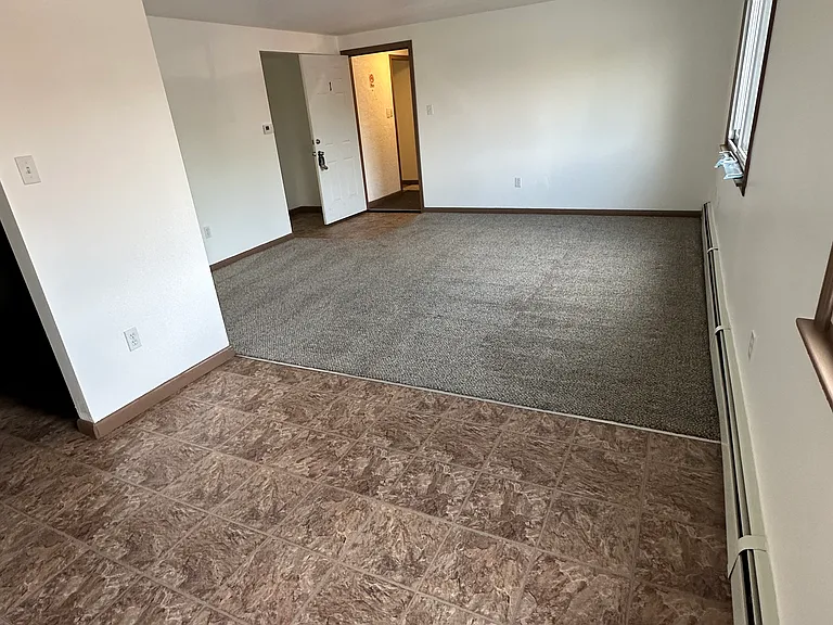 75 Mead St #1 — Photo 2