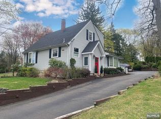 180 Ruckman Ave, Hillsdale, NJ 07642