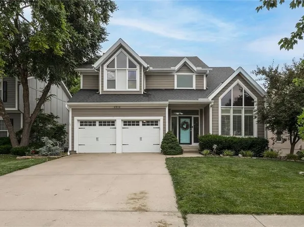 8910 W 132nd Ter, Overland Park, KS 66213