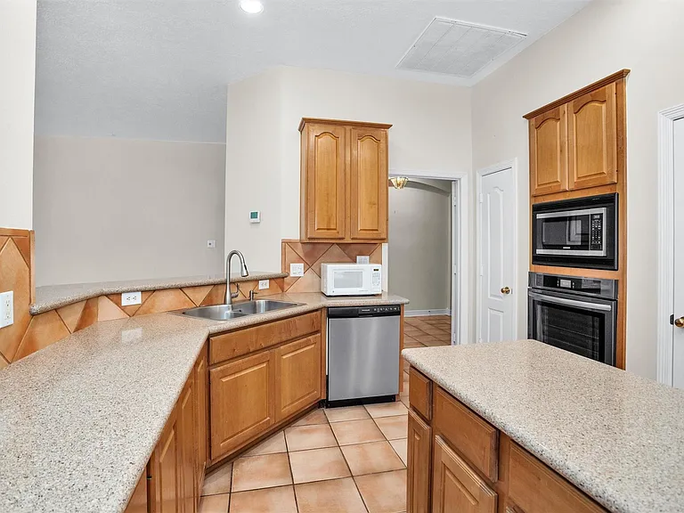 5307 Summerland Ridge Ct — Photo 16