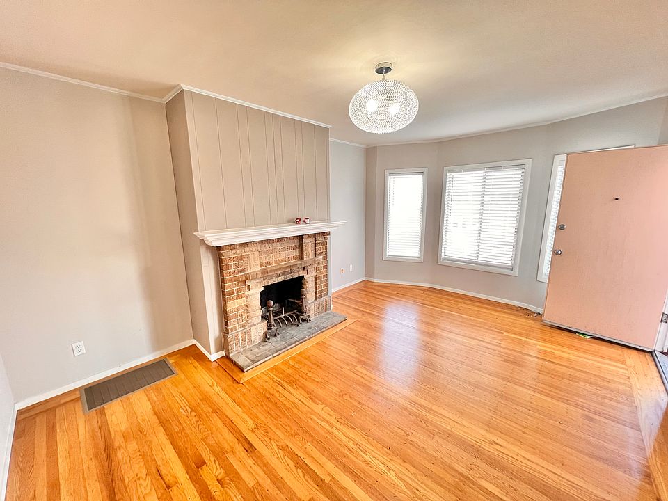 1st image of 363 Willits St