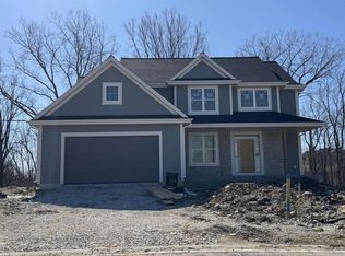 1114 Oxbow Ct, Pewaukee, WI 53072